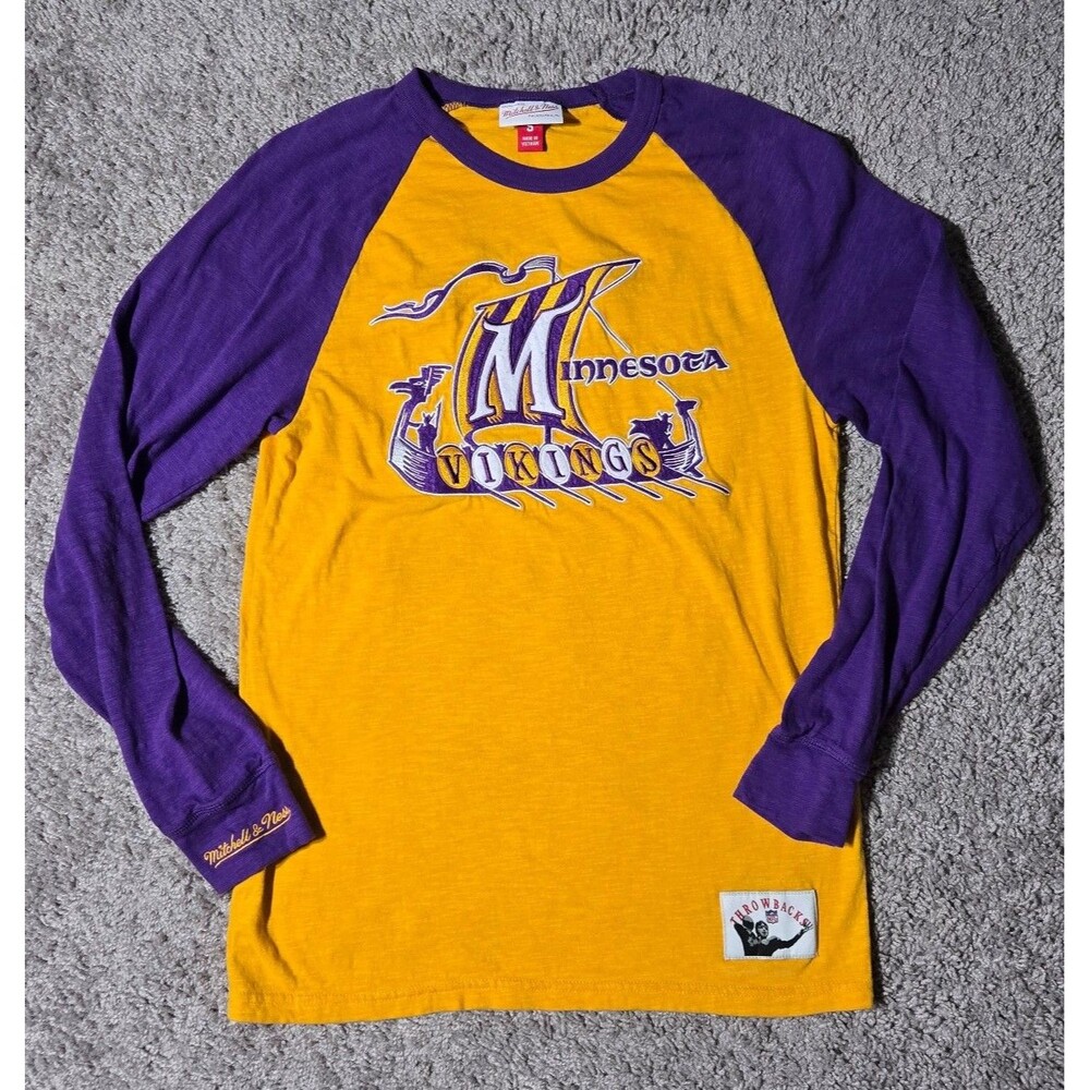 Mitchell & Ness Minnesota Vikings long-sleeve raglan Ship Stitched Purple Gold